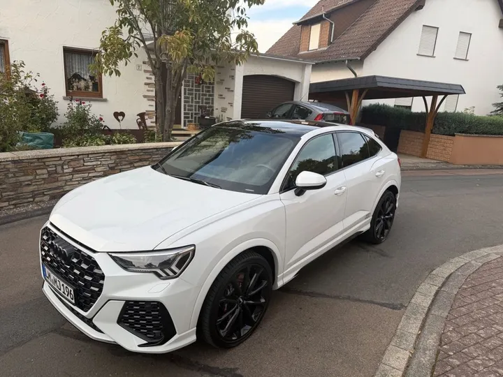 Audi RSQ3