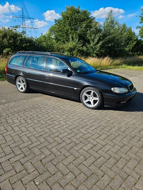 Opel Omega