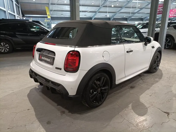 MINI Cooper Cabrio