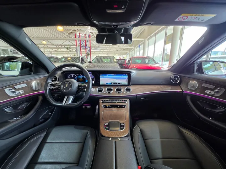 Mercedes-Benz E 220