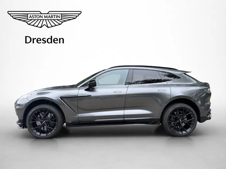 Aston Martin DBX