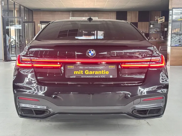 BMW 740