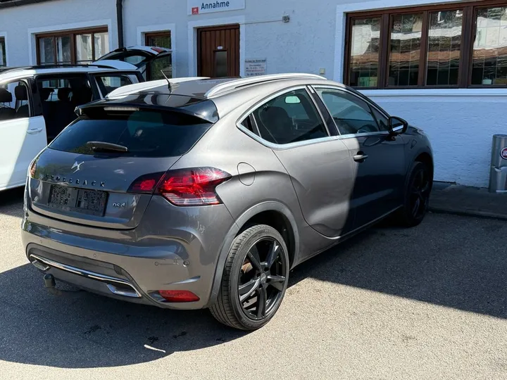 DS Automobiles DS4