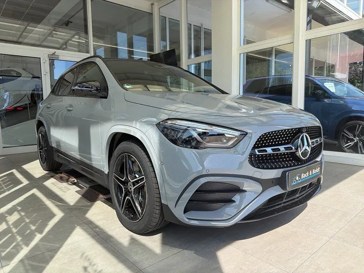 Mercedes-Benz GLA 250