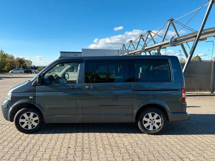 Volkswagen T5 Multivan