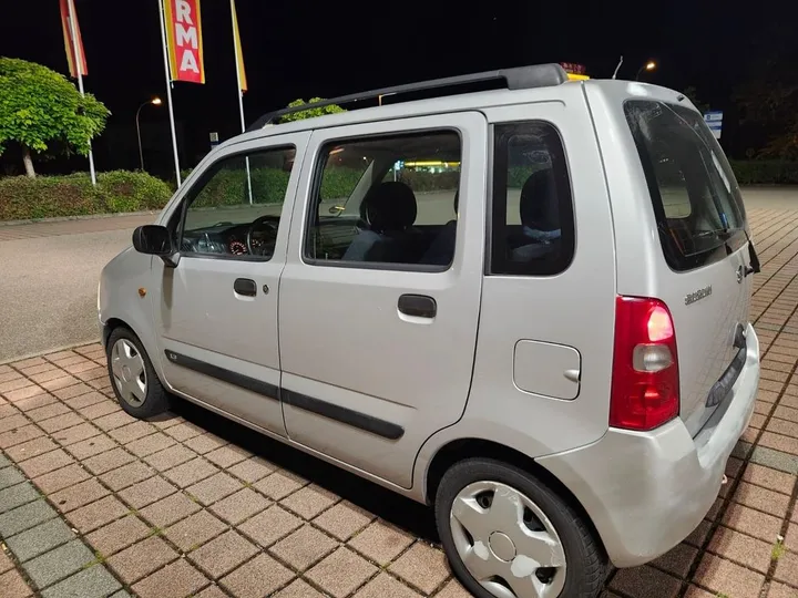 Suzuki Wagon R+