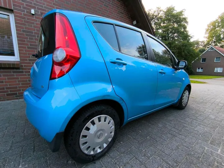 Opel Agila