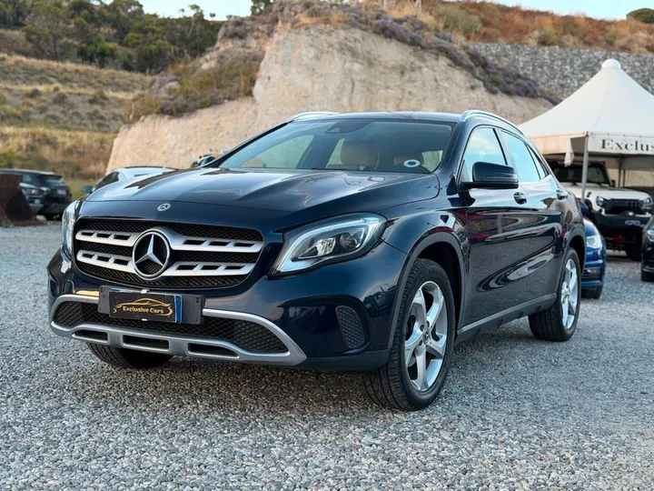 Mercedes-Benz GLA 200