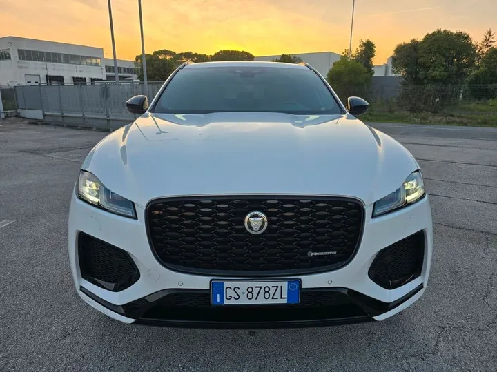 Jaguar F-Pace