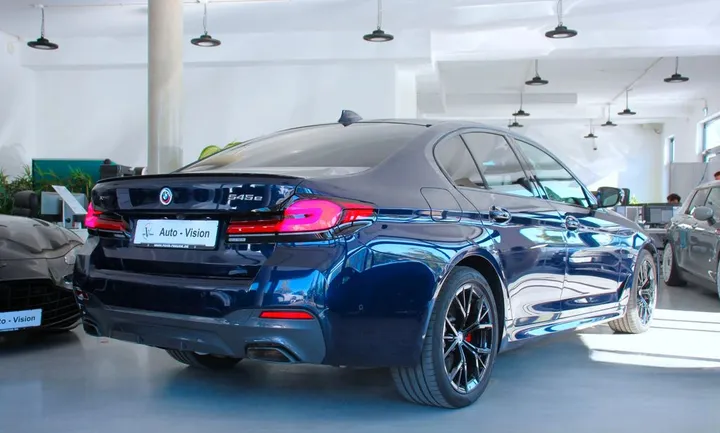 BMW 530
