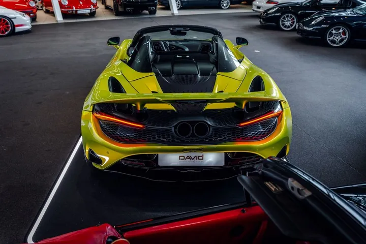 McLaren 750S