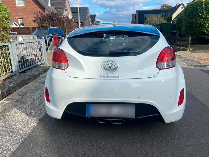 Hyundai Veloster