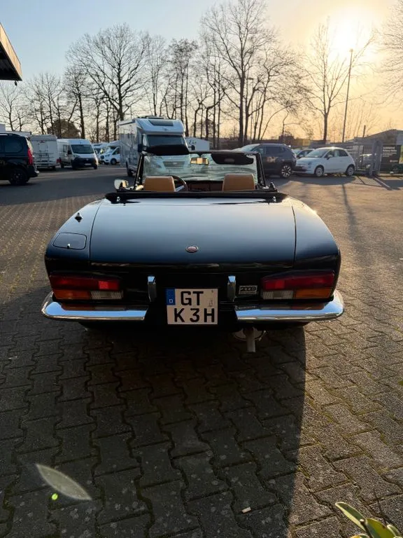 Fiat 124 Spider