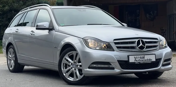Mercedes-Benz C 220