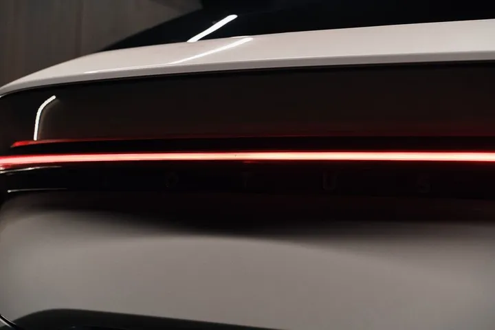 Lotus Eletre