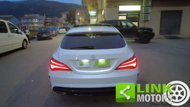Mercedes-Benz CLA 200