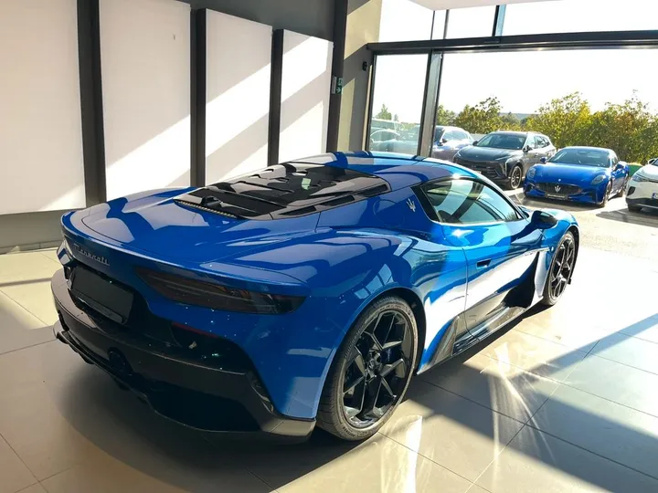 Maserati MC20