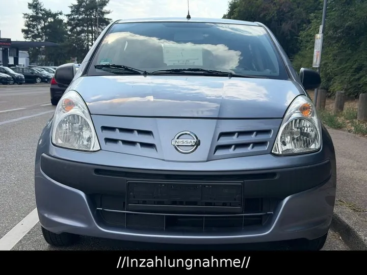 Nissan Pixo