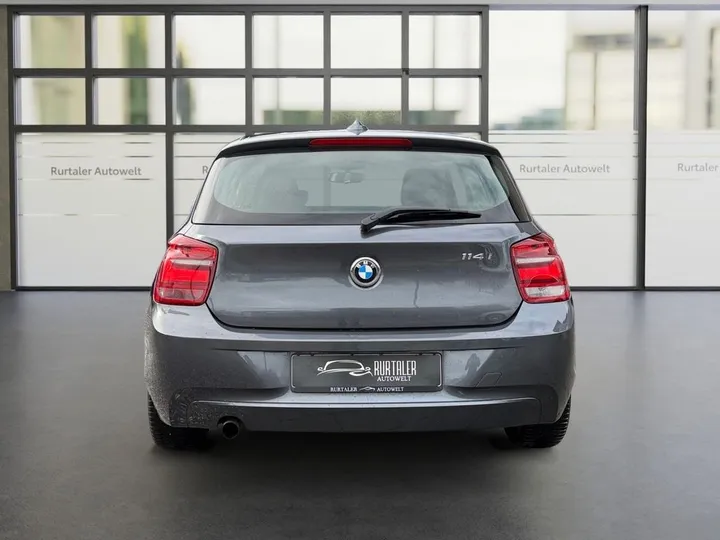 BMW 114