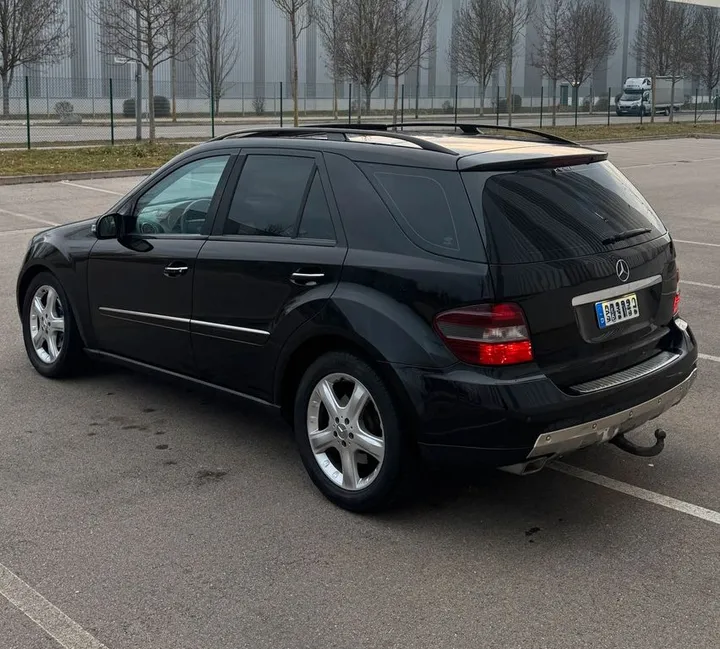 Mercedes-Benz ML 320