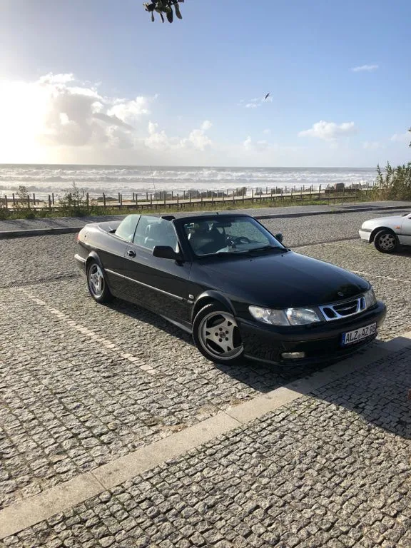 Saab 900