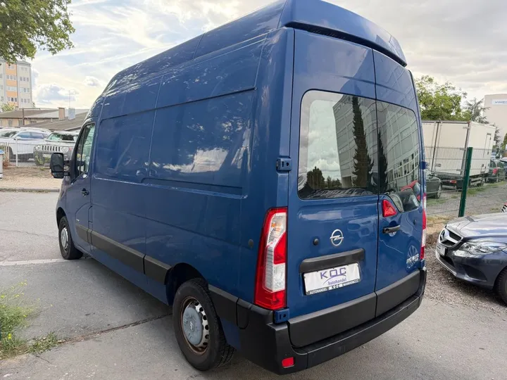 Opel Movano