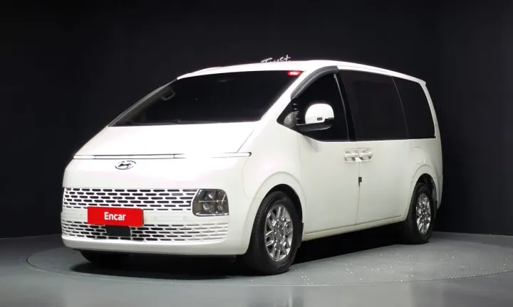 Hyundai Staria