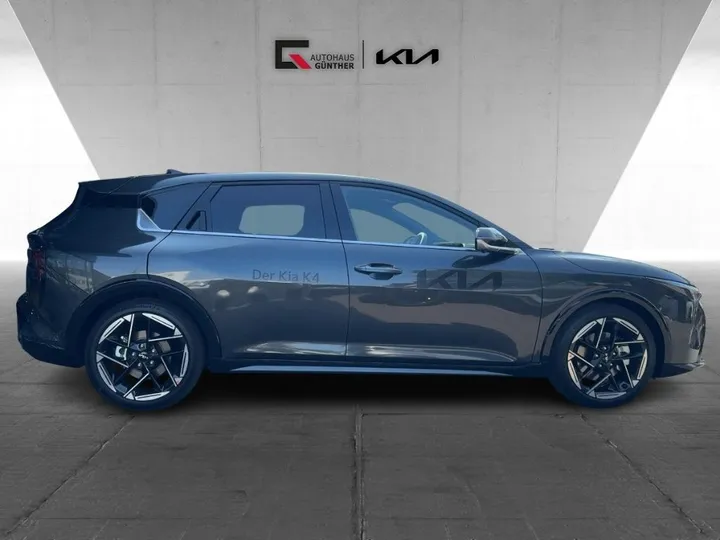 Kia K4