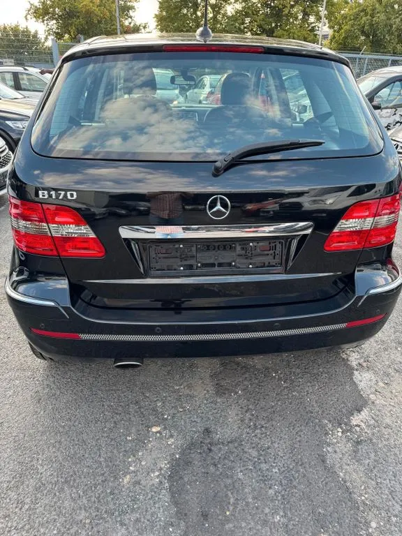 Mercedes-Benz B 170