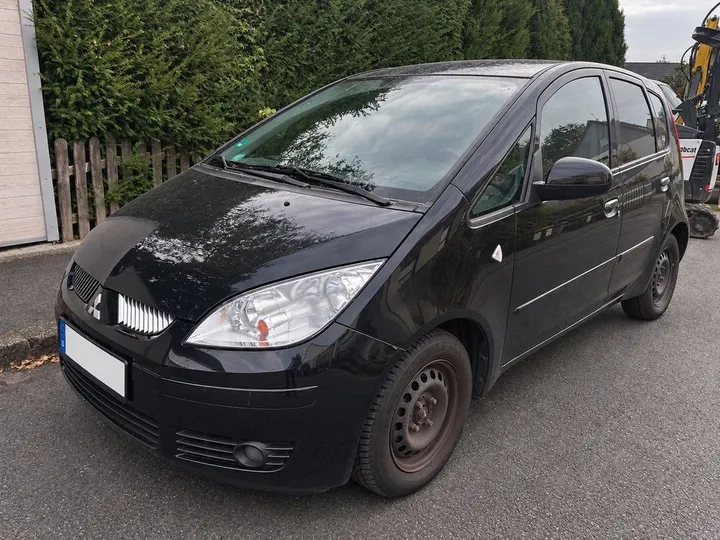 Mitsubishi Colt
