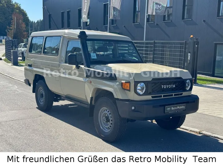 Toyota Land Cruiser
