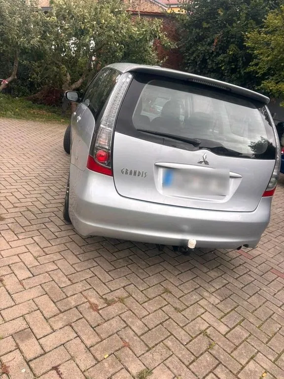 Mitsubishi Grandis