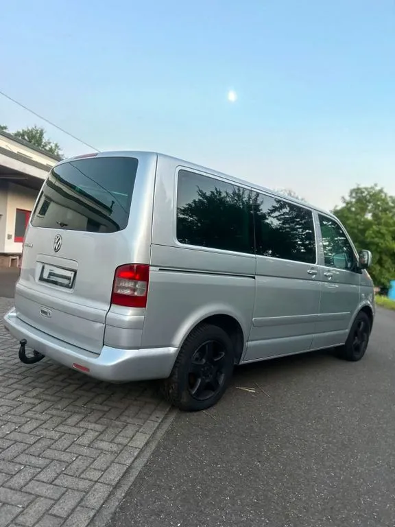 Volkswagen T5 Multivan