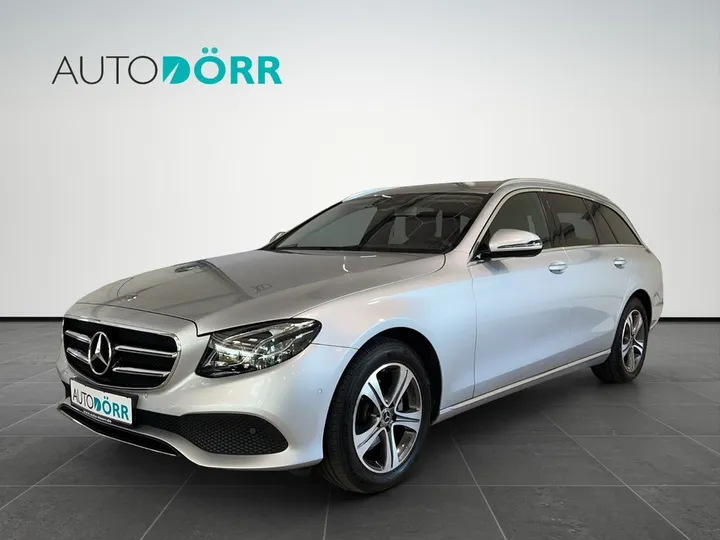 Mercedes-Benz E 220
