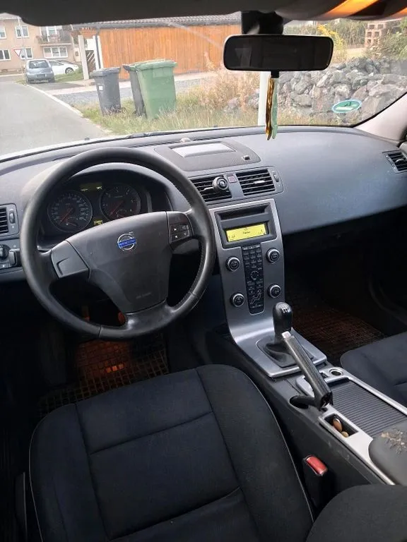 Volvo V50