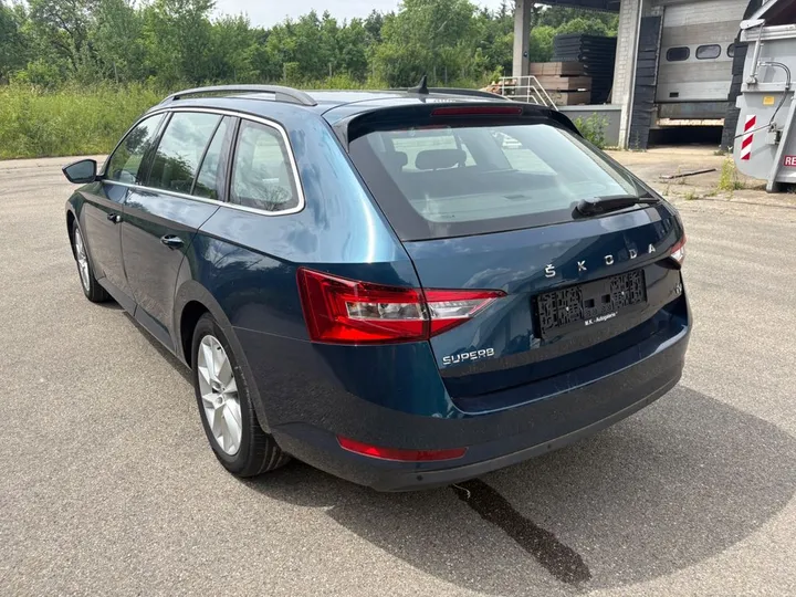 Škoda Superb