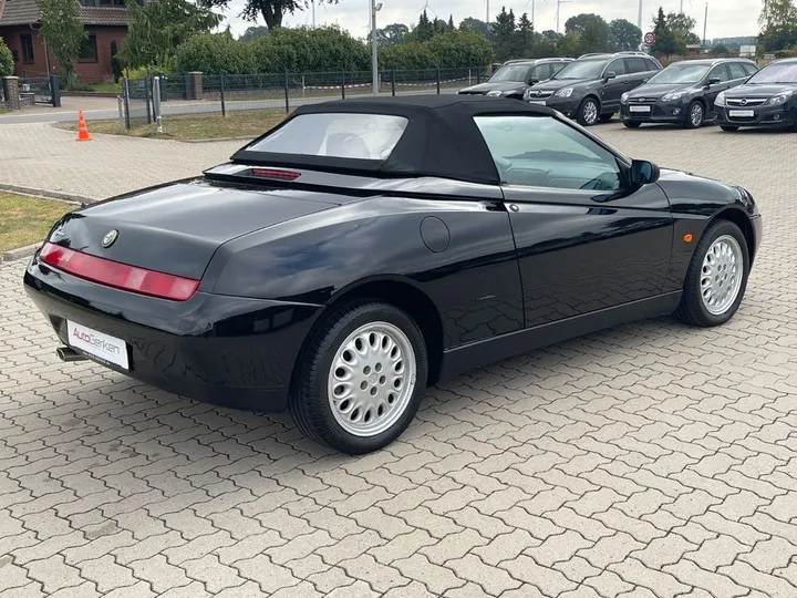 Alfa Romeo Spider