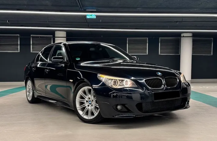 BMW 525