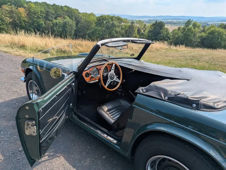 Triumph TR6