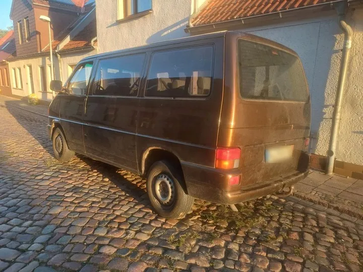 Volkswagen T4 Caravelle