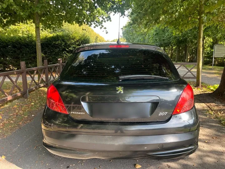 Peugeot 207