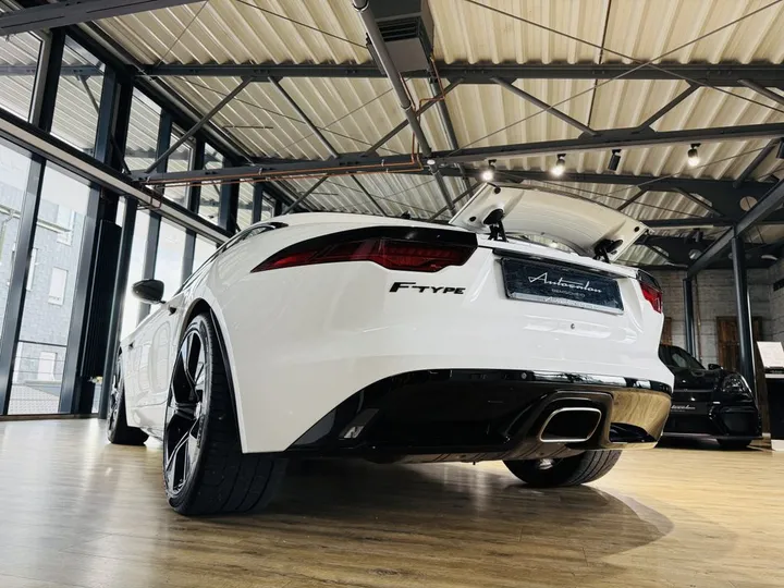 Jaguar F-Type