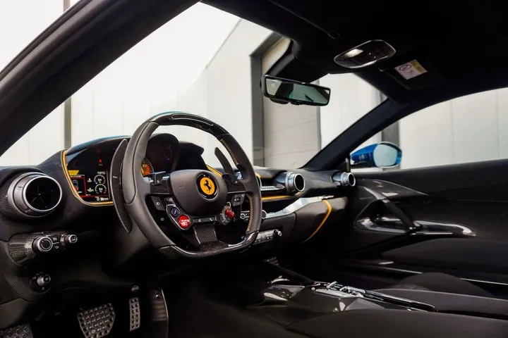 Ferrari 812