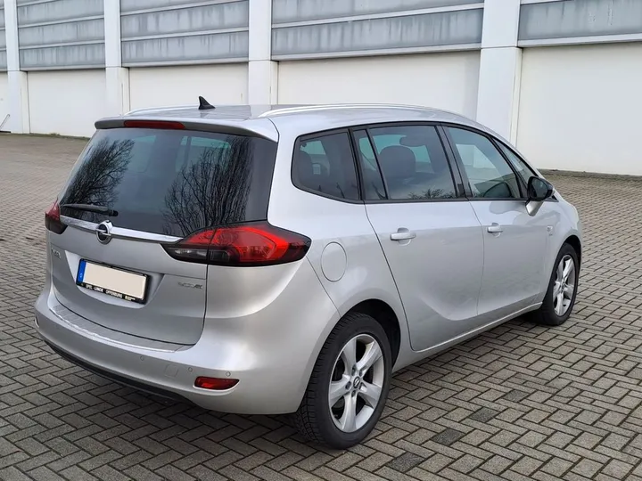 Opel Zafira Tourer