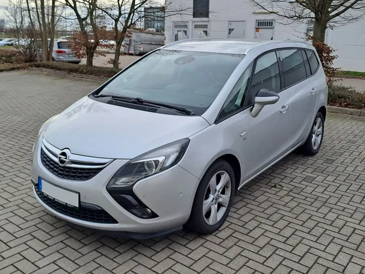Opel Zafira Tourer