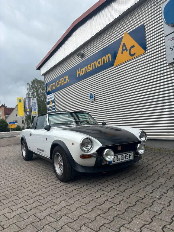 Fiat 124 Spider