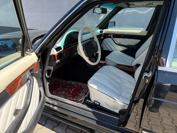 Mercedes-Benz 500