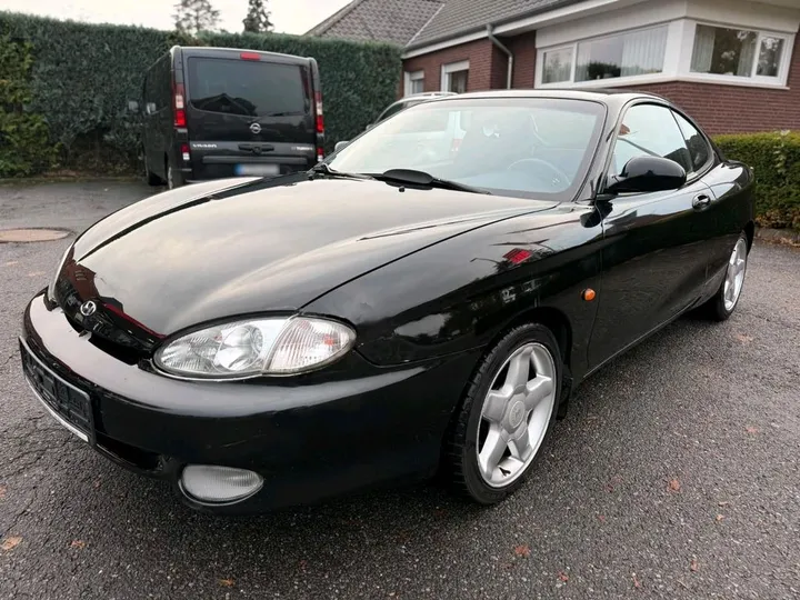 Hyundai Coupe