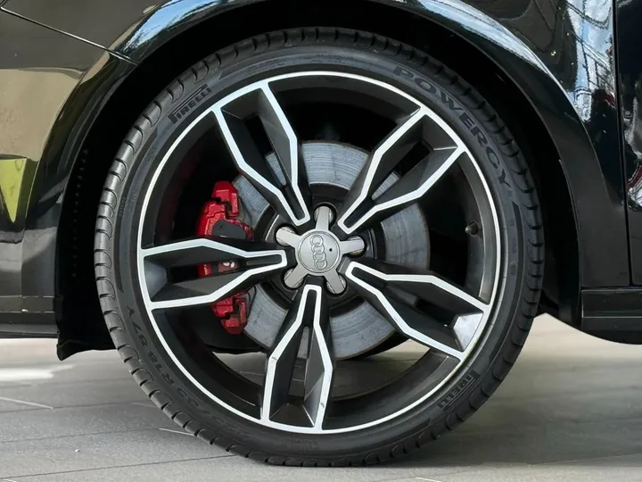 Audi S1
