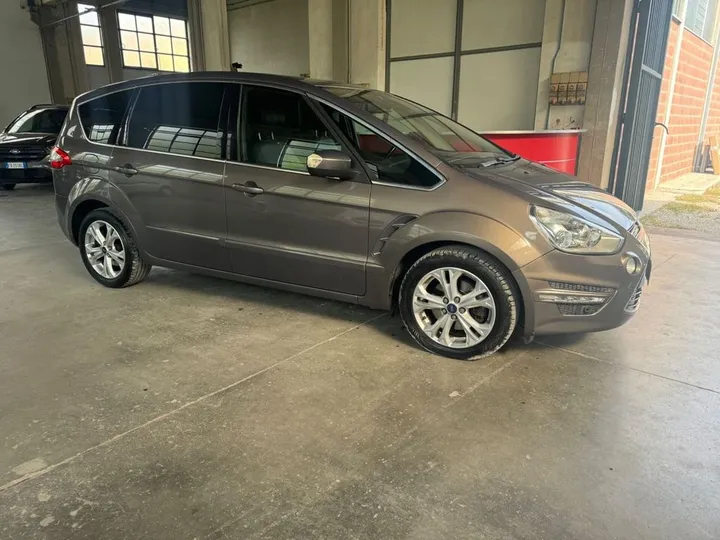 Ford S-Max